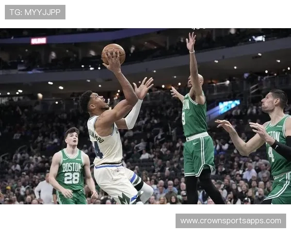 英格拉姆无球跑动提升空间明显 对比字母哥效率仍存差距