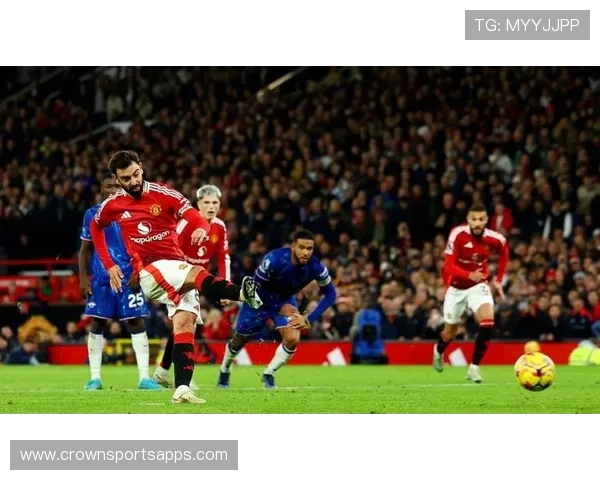 曼联进攻组织混乱问题在近期比赛中体现，对球队整体表现形成制约